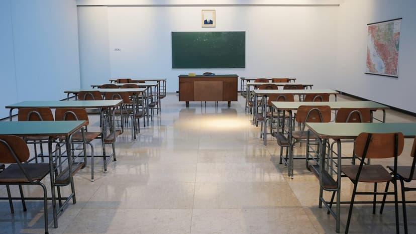 Enseignement privé : l’État va-t-il reprendre la main ?